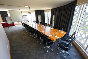 Meeting facility - Arcadia Suites (Kampala)