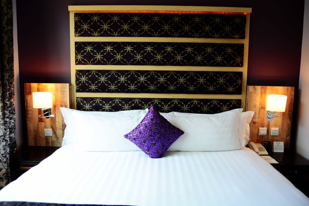 deluxe king suite | 1 bedroom, egyptian cotton sheets, premium bedding, pillow-top beds