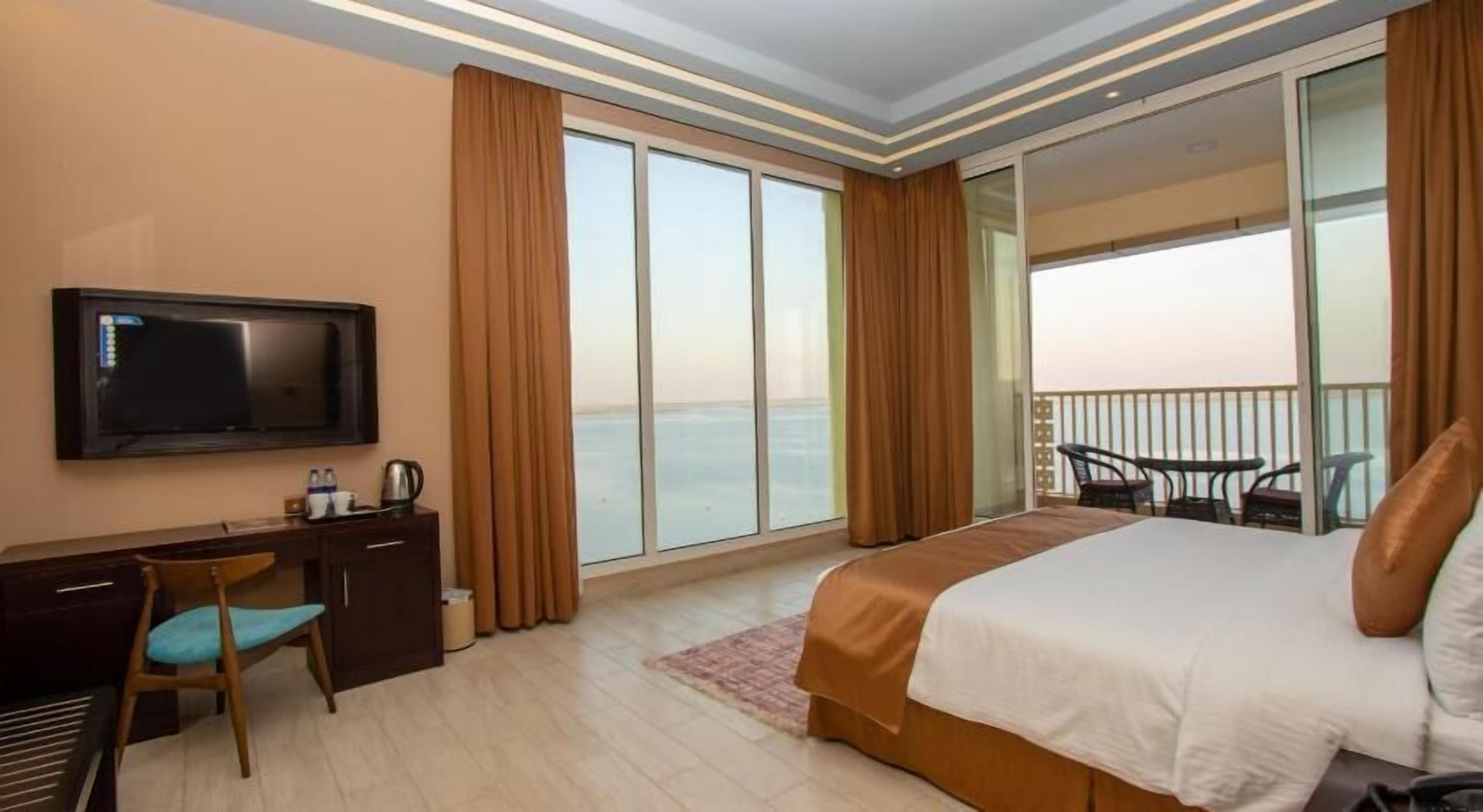 Minibar, in-room safe, desk, soundproofing