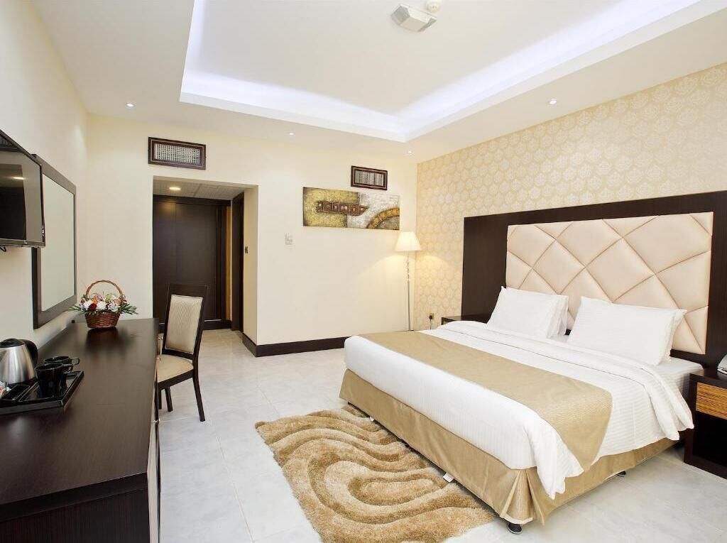 Minibar, in-room safe, desk, soundproofing