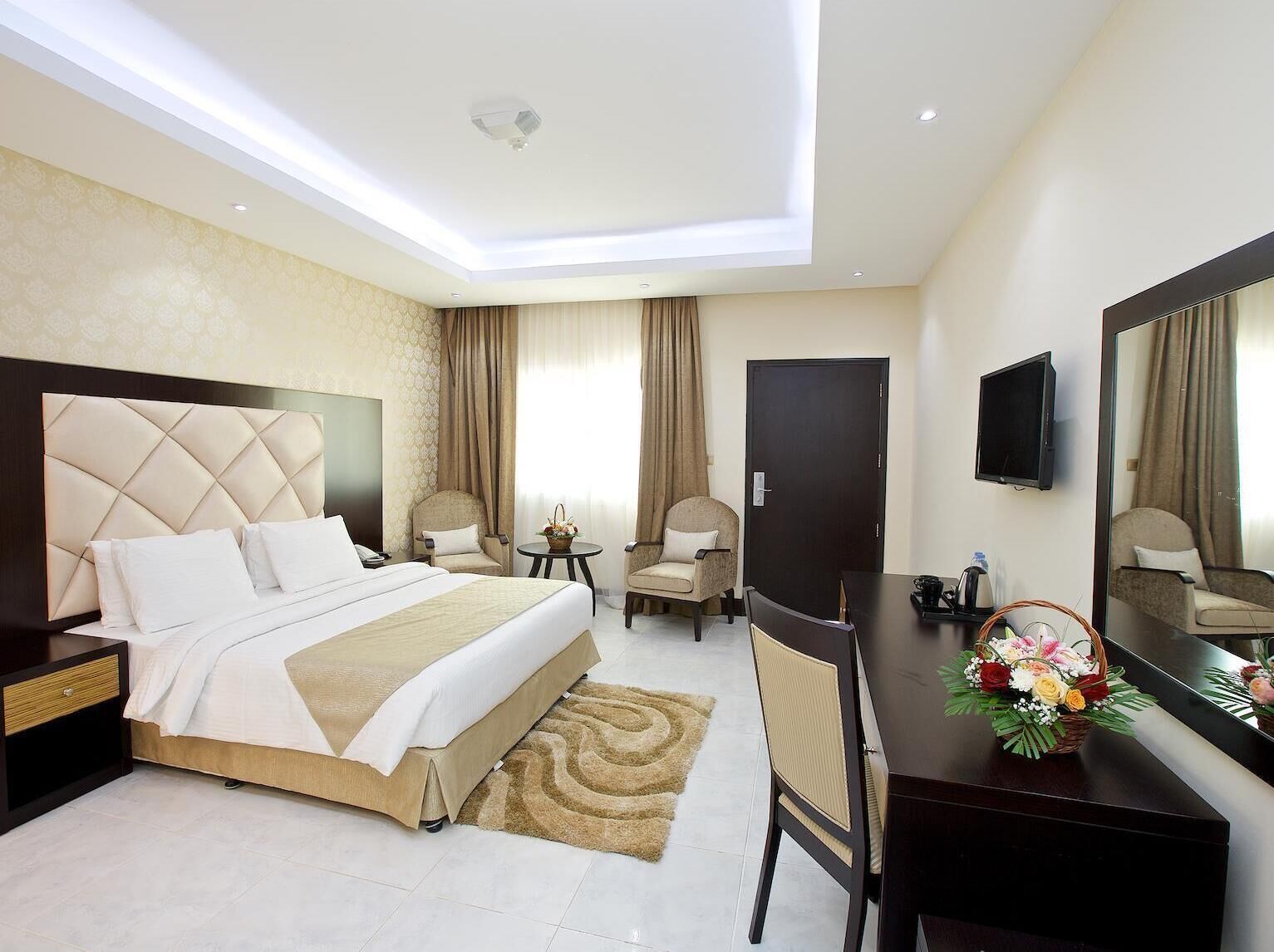 Minibar, in-room safe, desk, soundproofing