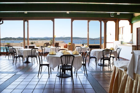Desayuno buffet incluido todos los días
