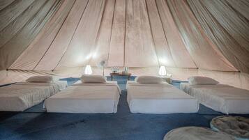 Bell-Tent (Family) | 3 ห้องนอน, ตู้นิรภัยในห้องพัก, Wi-Fi ฟรี