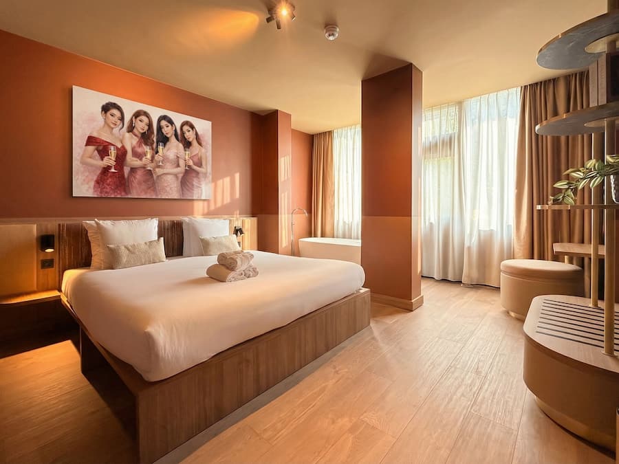 Deluxe Suite