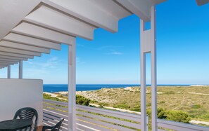 View from room - Apartamentos Las Pérgolas (Mercadal)