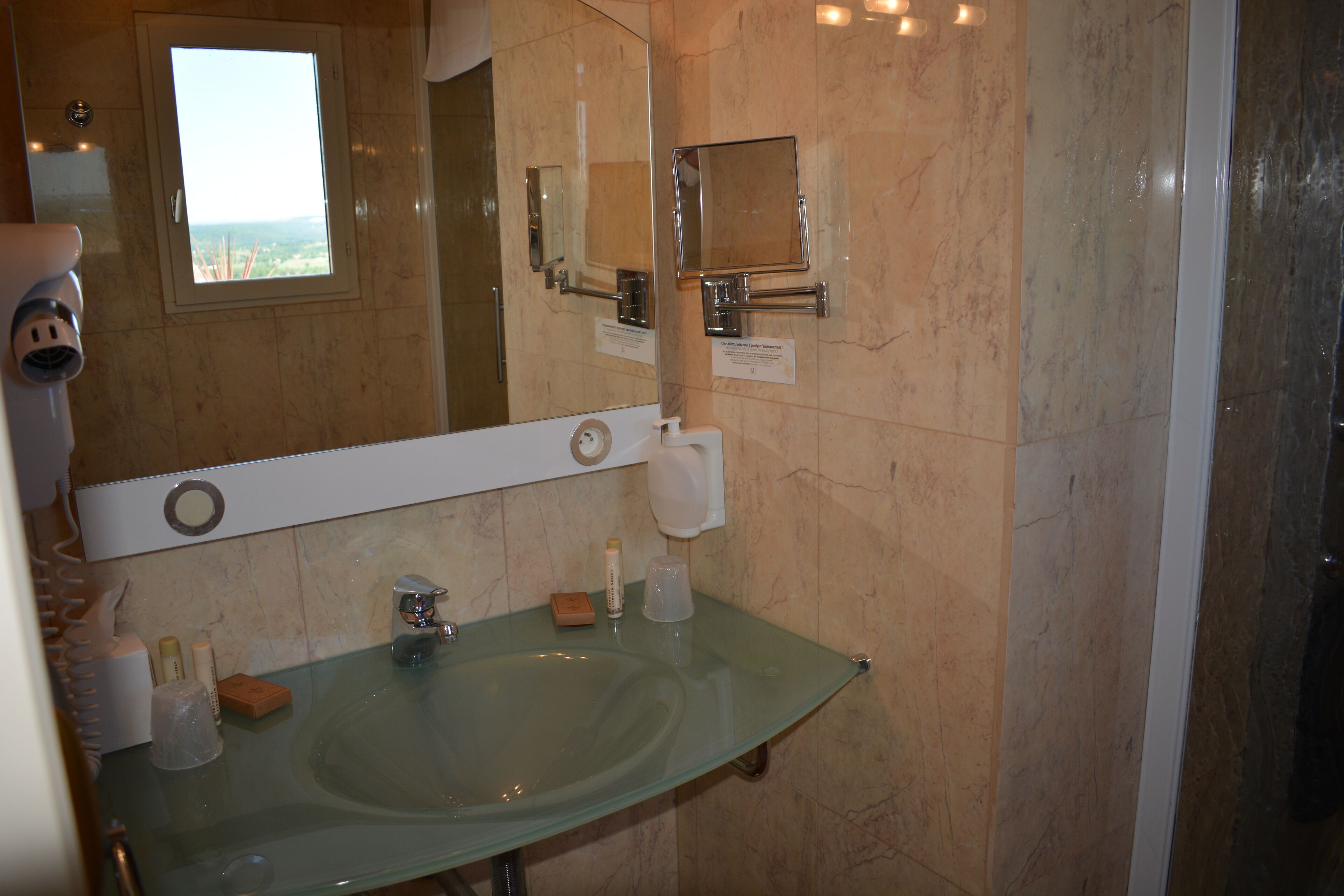 superior double room | bathroom sink
