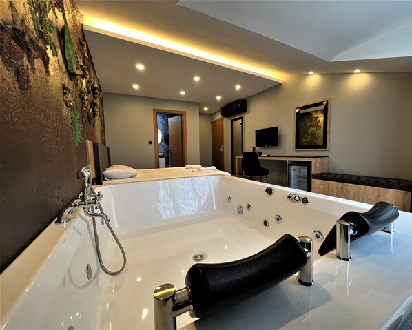 高級客房 | 埃及棉床單、高級寢具、羽絨被、舒適加層