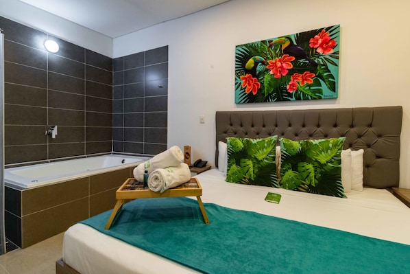 Bañera de hidromasaje privada