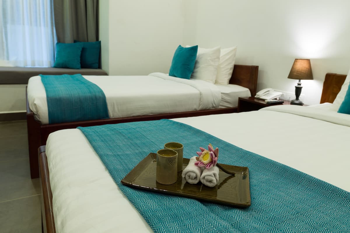 Superior Twin Room, 2 Single Beds, Private Bathroom | Minibar, in-room safe, individually decorated, individually furnished