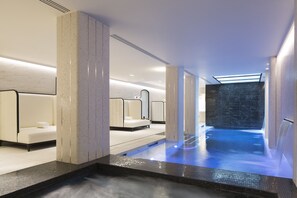 Body treatments, deep-tissue massages, Swedish massages, body wraps - Hotel Le Narcisse Blanc & Spa (Paris)