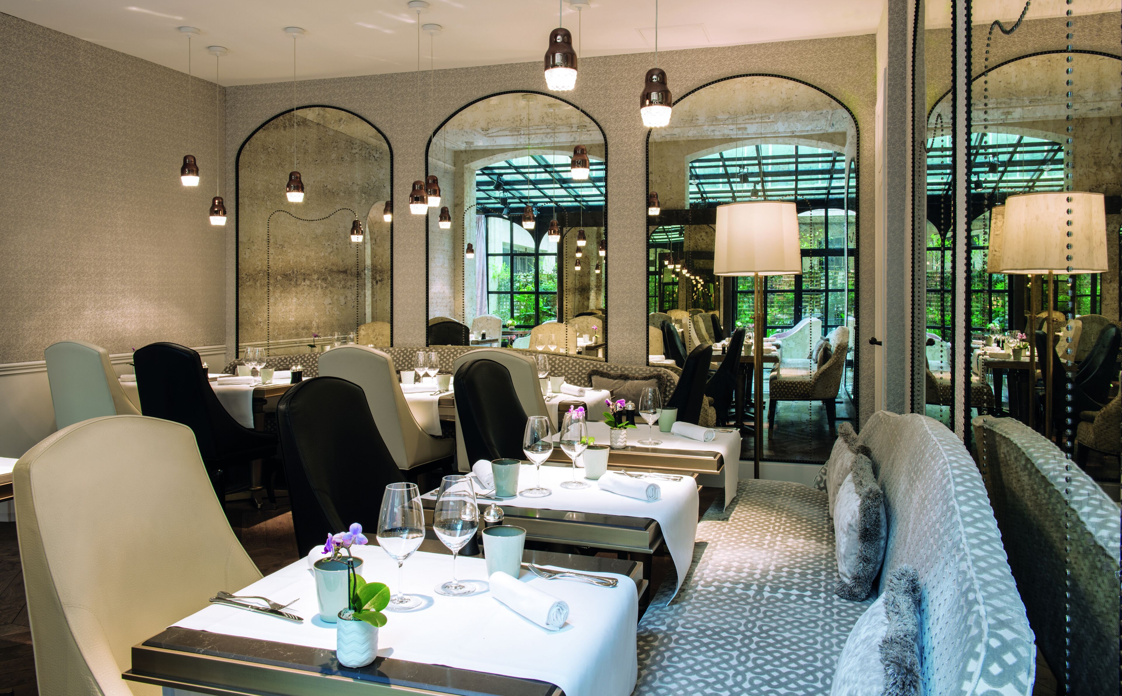 daily buffet breakfast (eur 39 per person)