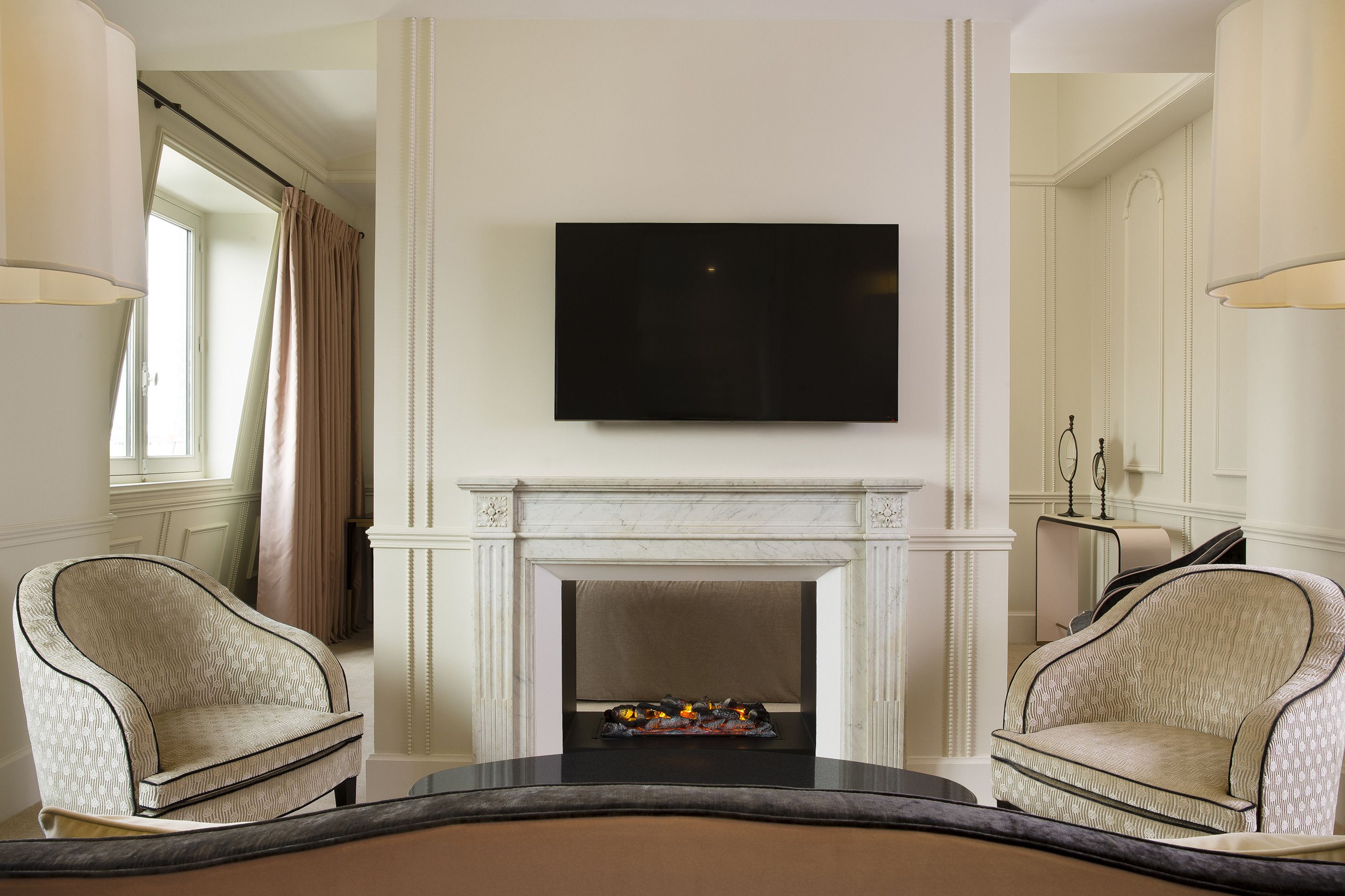 suite (cléo) | premium bedding, pillow-top beds, minibar, in-room safe