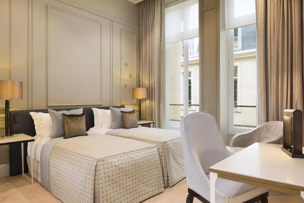 Literie de qualité supérieure, surmatelas, minibar