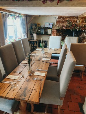Breakfast, lunch and dinner served - The Kings Head Bawburgh (Norwich)