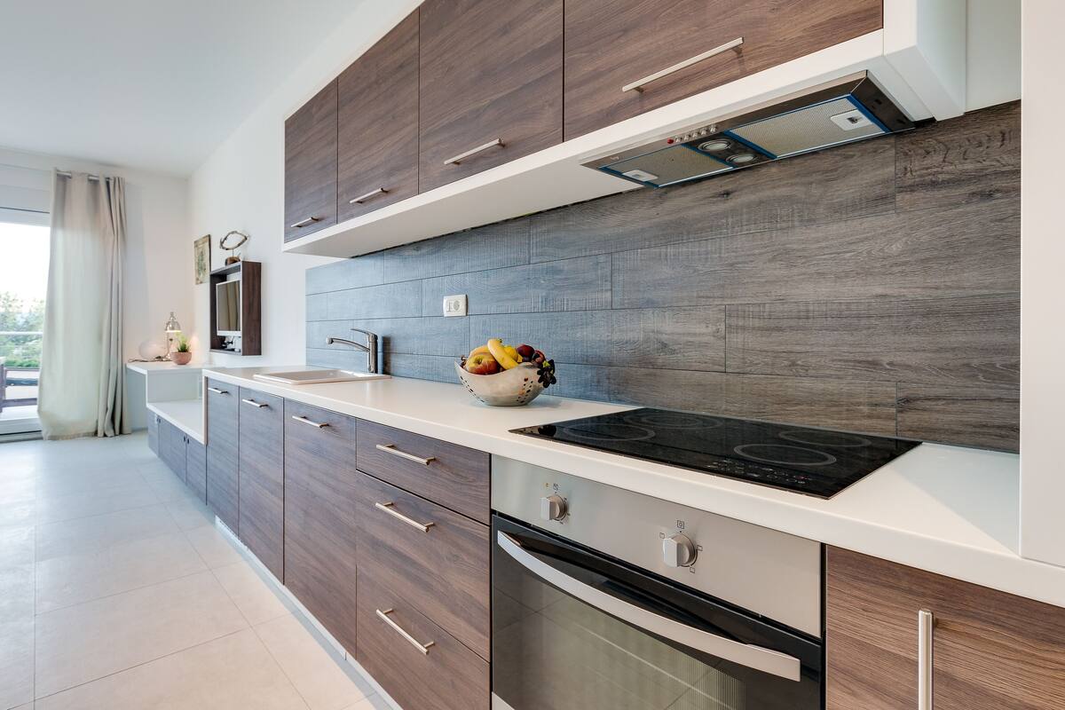 apartment, terrace, sea view (7) | private kitchen | fridge, microwave, stovetop