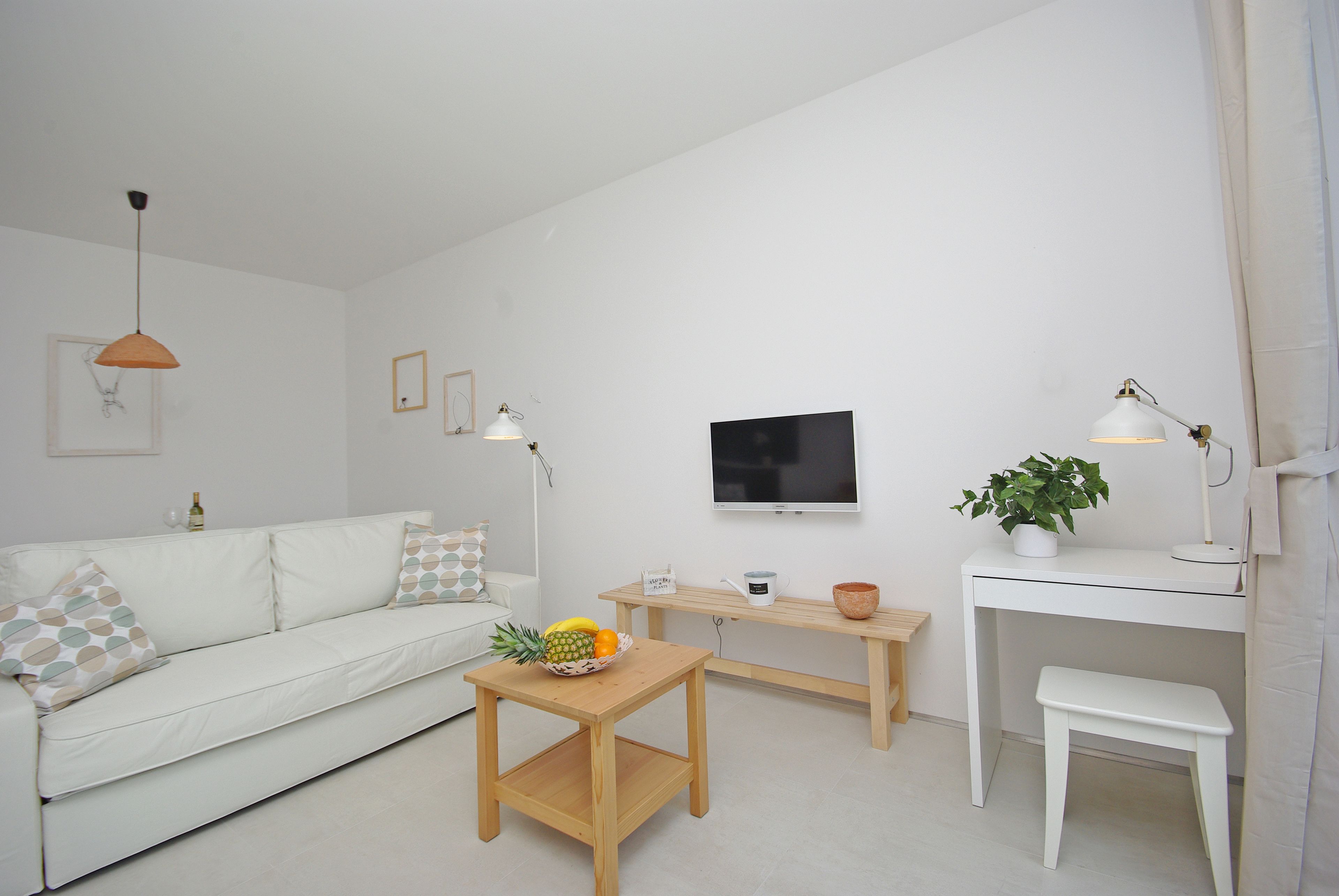 studio, balcony, sea view | in-room safe, desk, iron/ironing board, free wifi