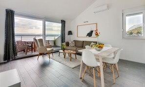 Loft Suite, Terrace, Sea View | Salle de séjour