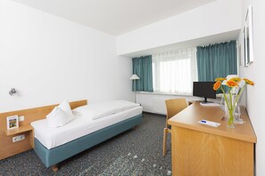 Economy Single Room, Courtyard View | In-room safe, desk, soundproofing, iron/ironing board