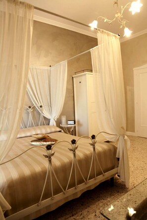 Szoba kétszemélyes ággyal | Ingyenes wifi