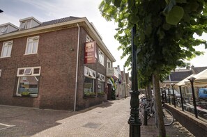 View from property - Hotel Oepkes (West-Terschelling)