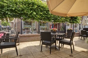 Terrace/patio - Hotel Oepkes (West-Terschelling)
