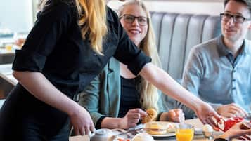 Free daily buffet breakfast