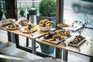 Desayuno buffet incluido todos los días
