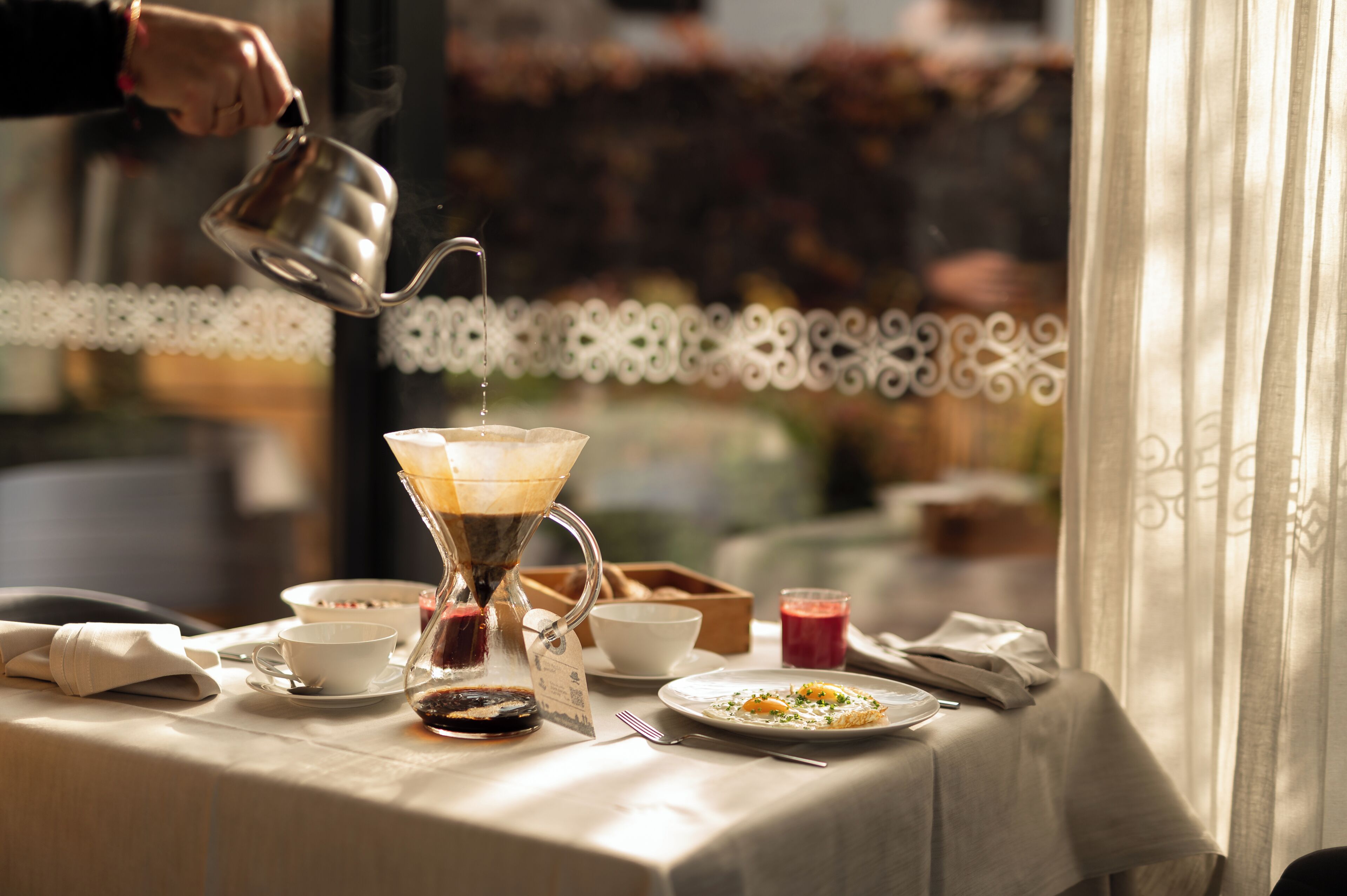 daily breakfast for a fee