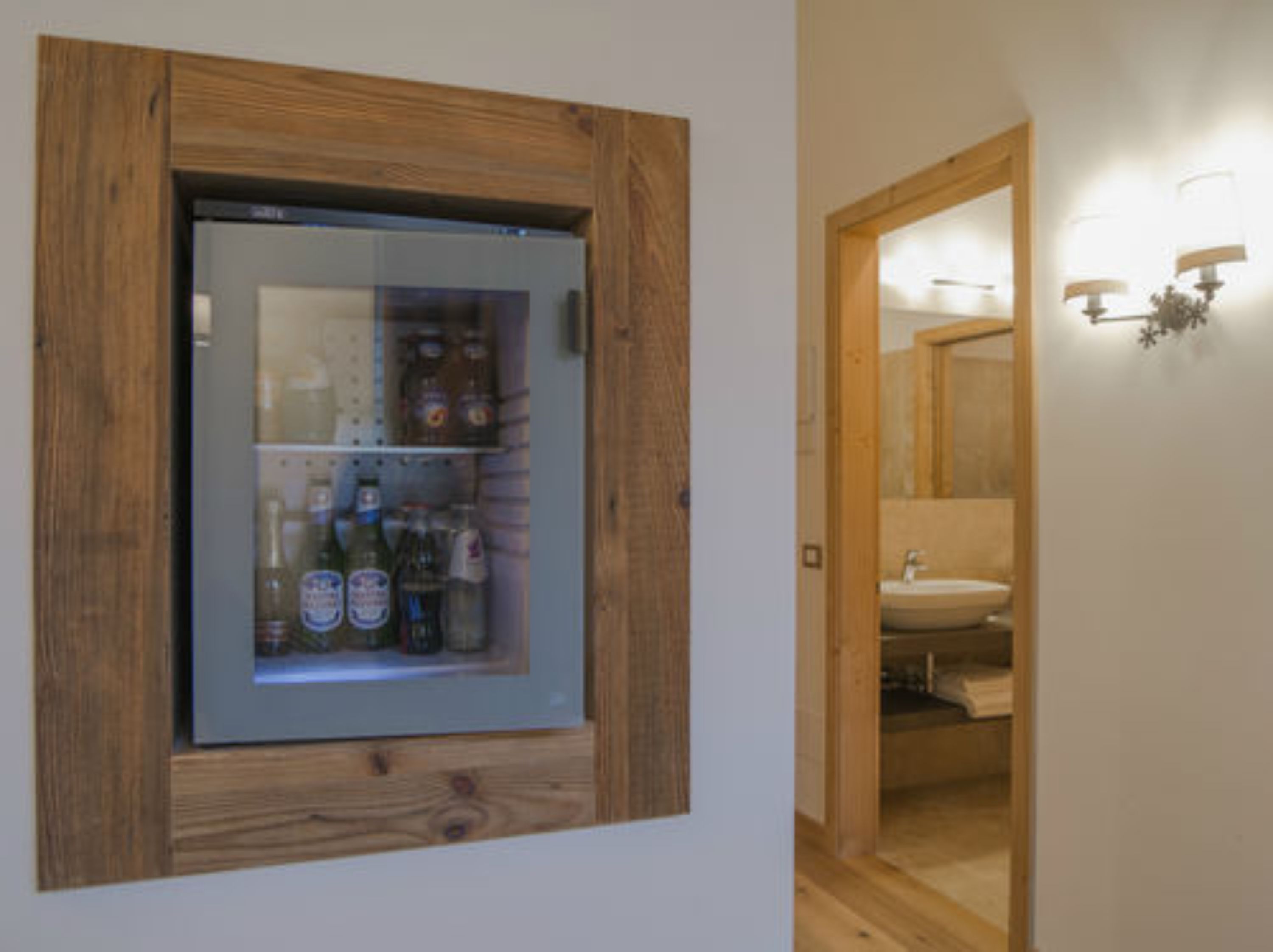 minibar, in-room safe, iron/ironing board, cots/infant beds