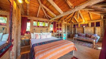 Deluxe tweepersoonskamer, 1 queensize bed, niet-roken, uitzicht op zee | Luxe beddengoed, een minibar, een kluis op de kamer