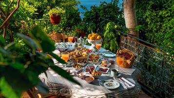 Frokostbuffé er inkludert hver dag