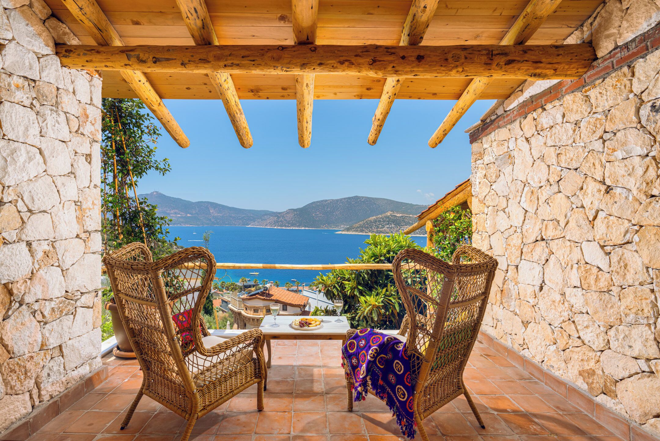 deluxe room | terrace/patio