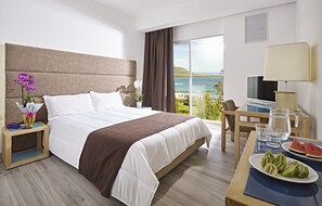 Suite, Balcony | Minibar, in-room safe, desk, free WiFi - Hotel Baia Di Conte (Alghero)