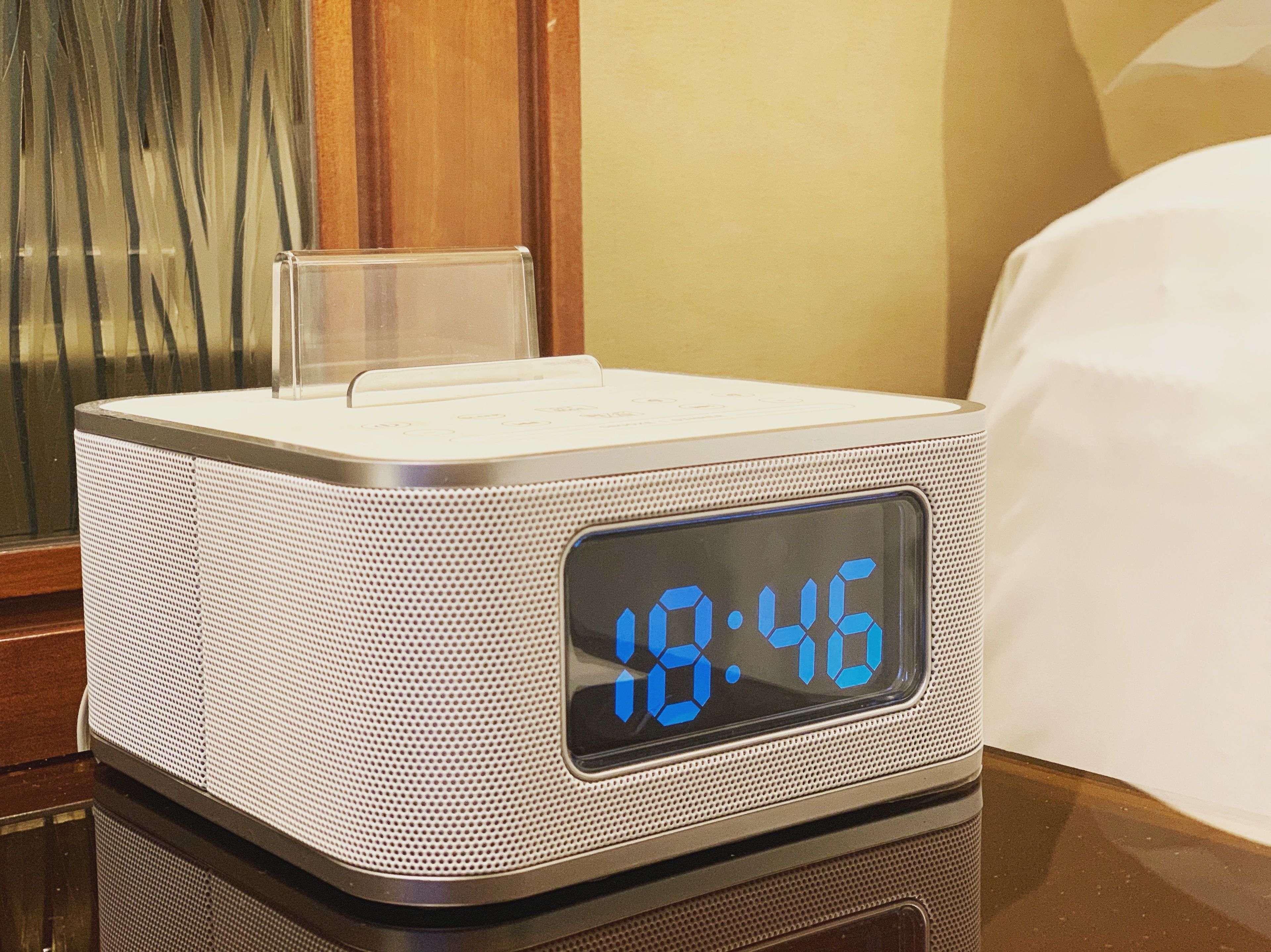 1 bedroom, premium bedding, down duvets, minibar