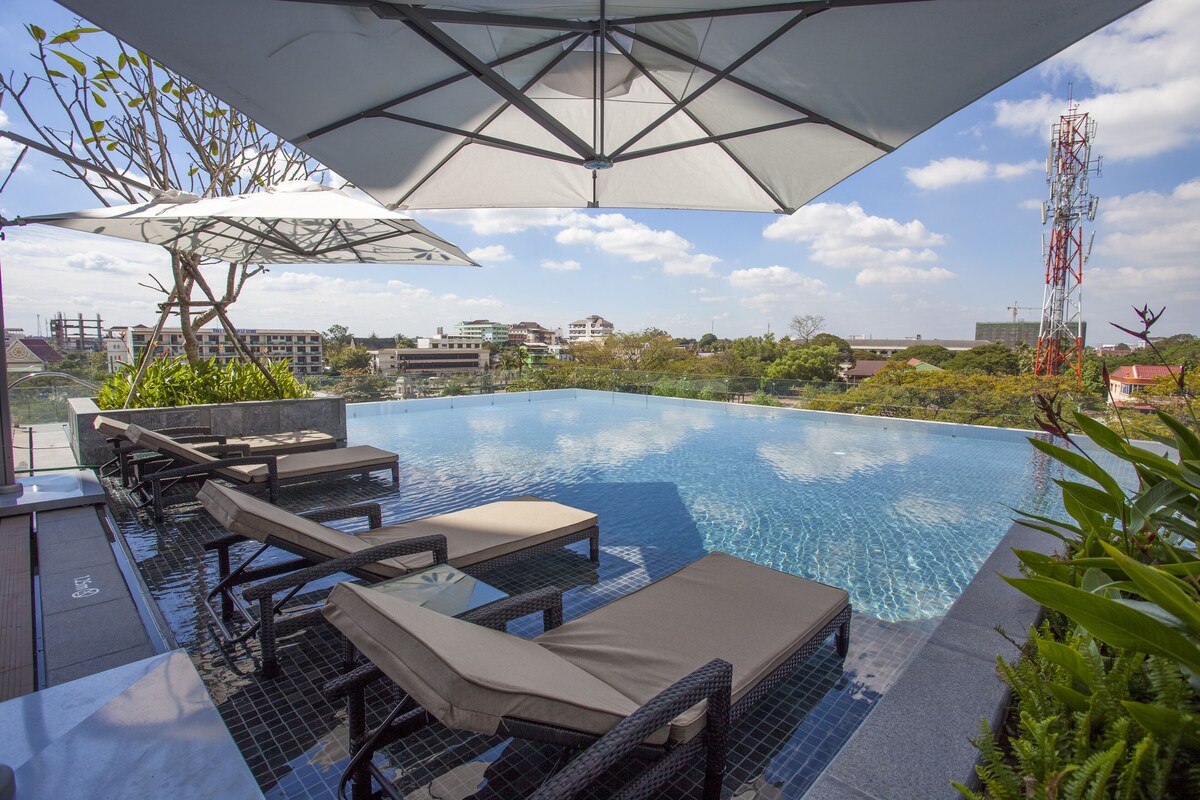 Crowne Plaza Vientiane by IHG