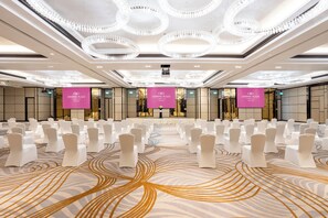 Ballroom - Crowne Plaza Vientiane by IHG (Vientiane)
