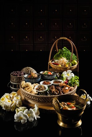 Food and drink - Crowne Plaza Vientiane by IHG (Vientiane)
