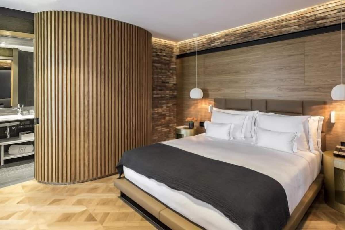 1 habitación, ropa de cama de alta calidad y minibar