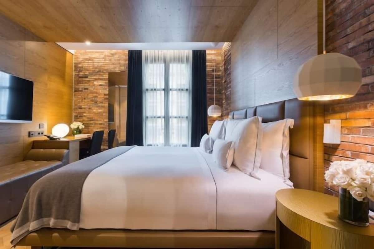 1 habitación, ropa de cama de alta calidad y minibar
