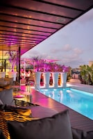 Kolam renang terbuka