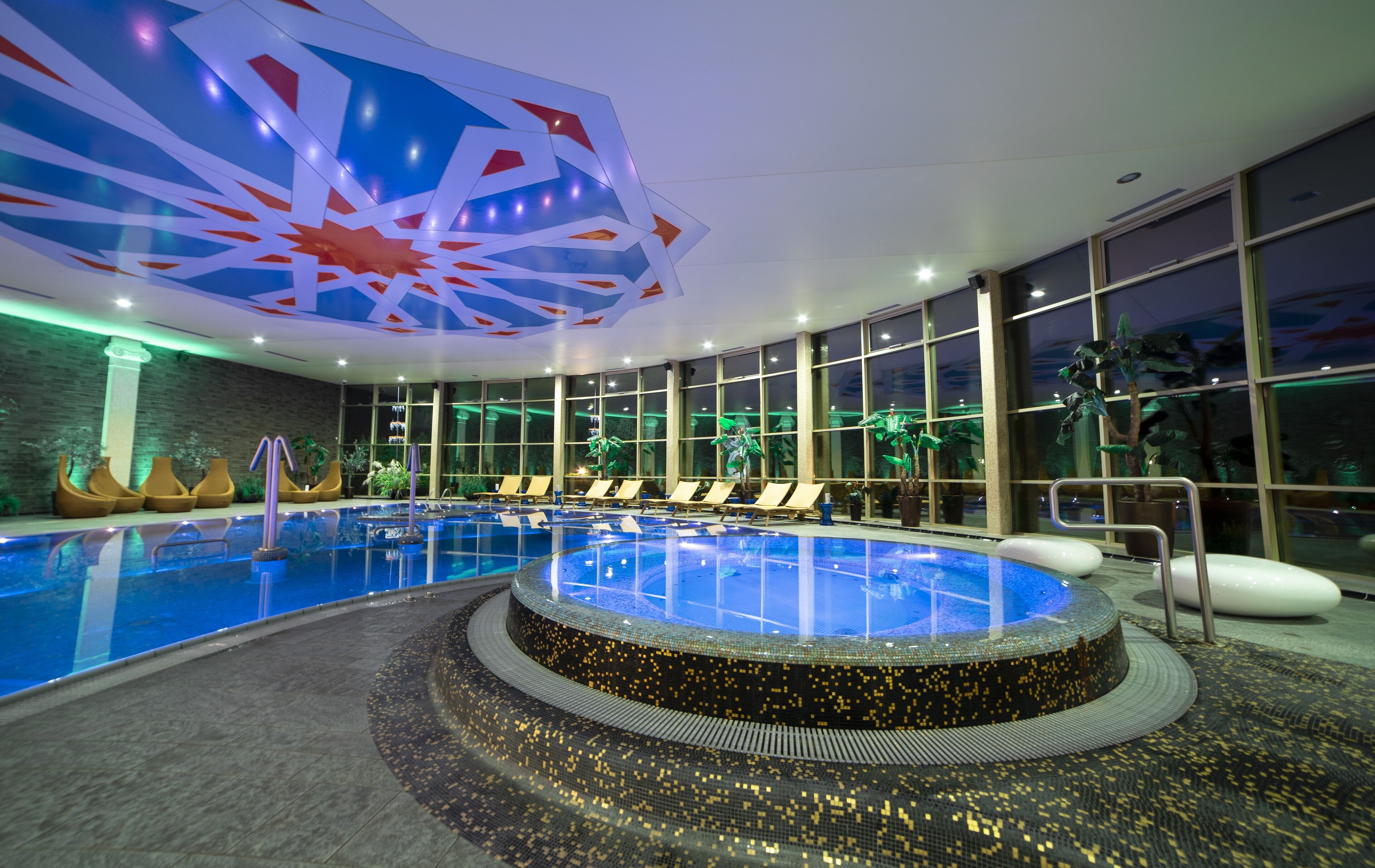 turkish bath/hammam, body treatments, aromatherapy, hot stone massages