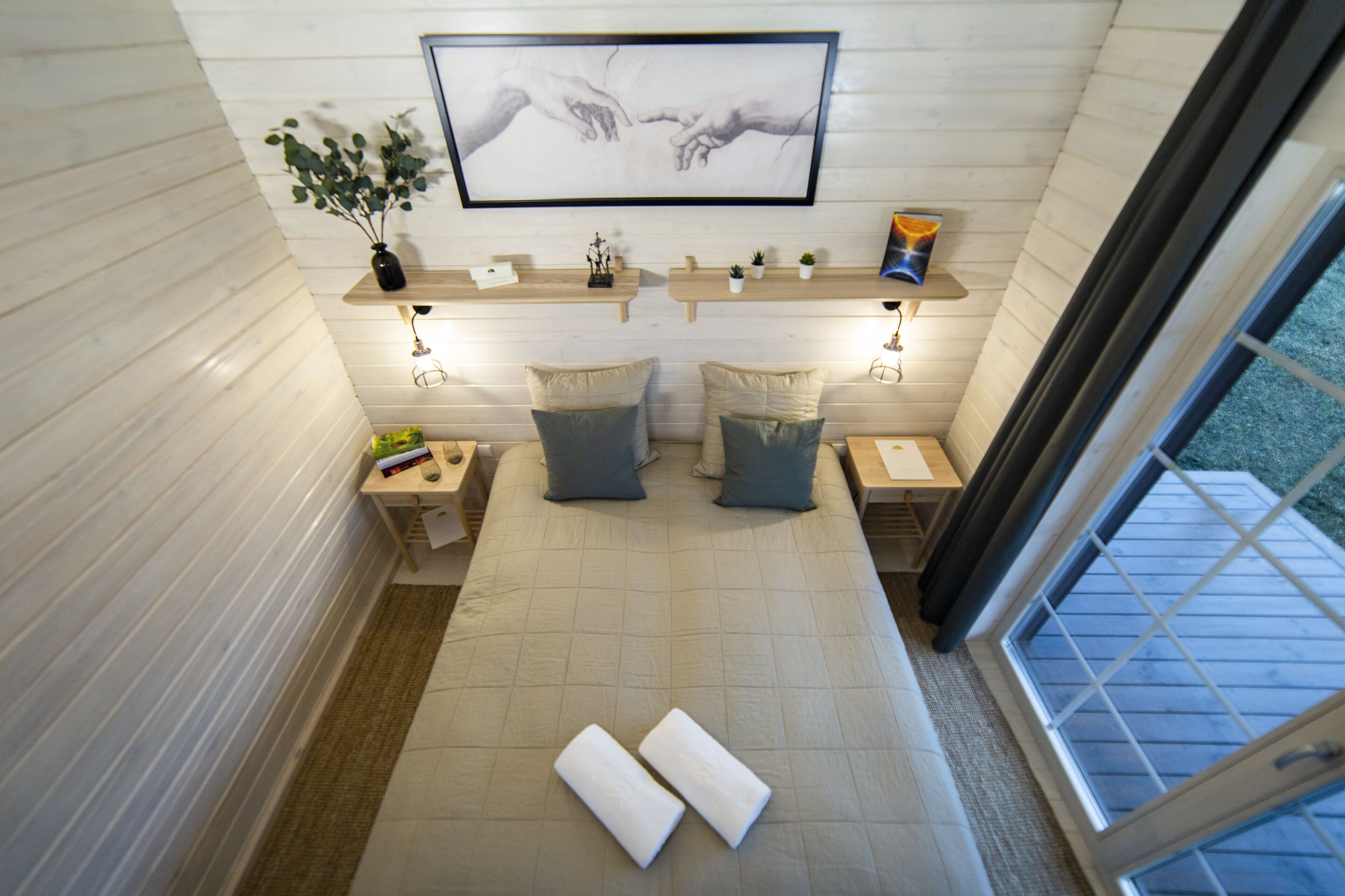 comfort villa | in-room safe, desk, laptop workspace, soundproofing