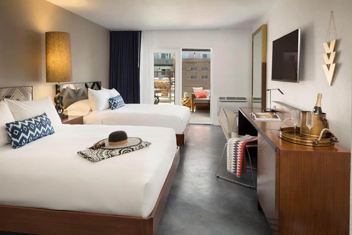1 bedroom, desk, bed sheets