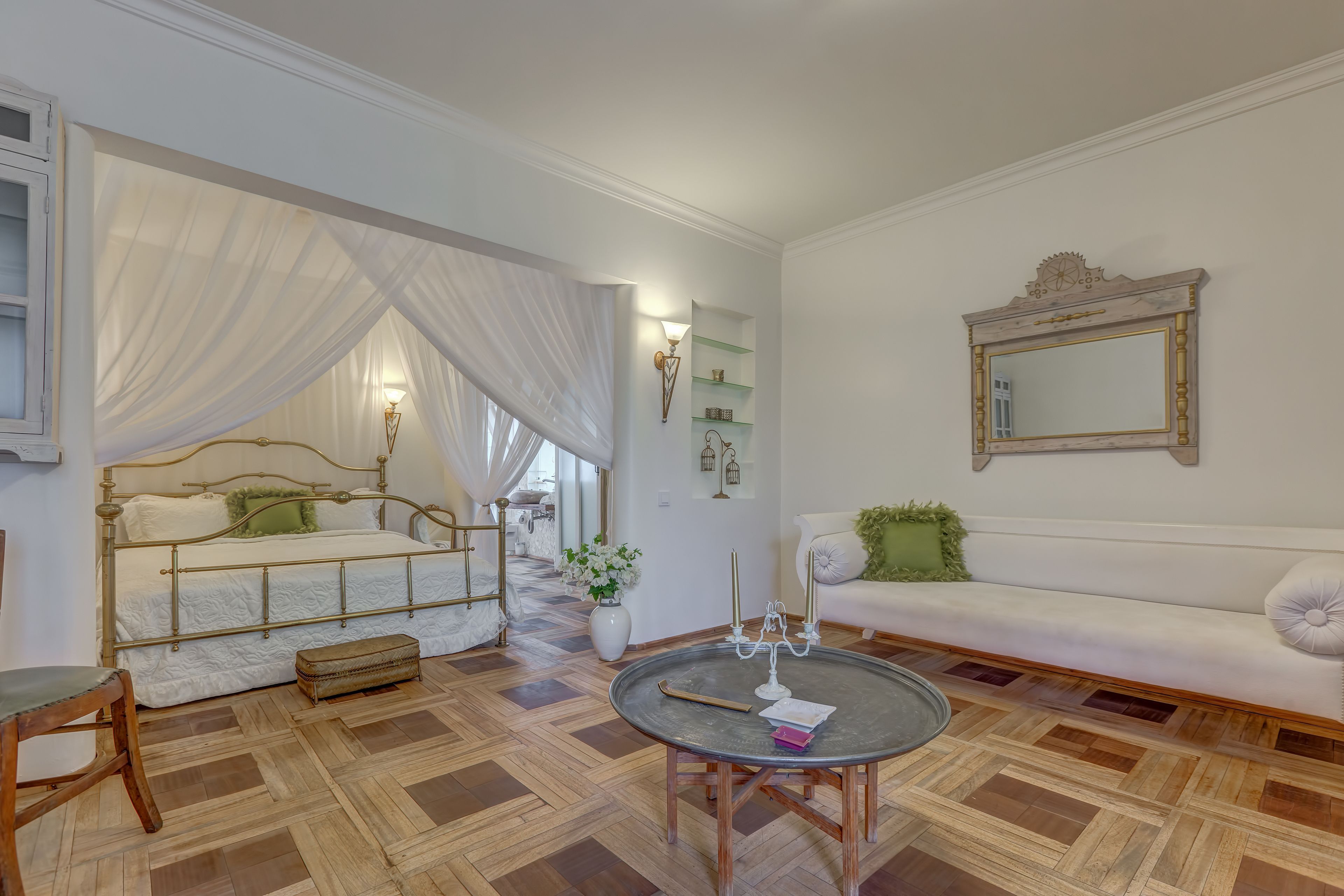 antique room | 1 bedroom, premium bedding, minibar, in-room safe