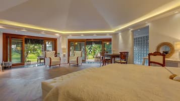 Ropa de cama de alta calidad y minibar