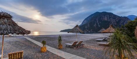 Privat strand och gratis transport till/från stranden