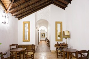 Restaurant - Hotel Cortijo San Antonio - Caminito del rey (Casarabonela)