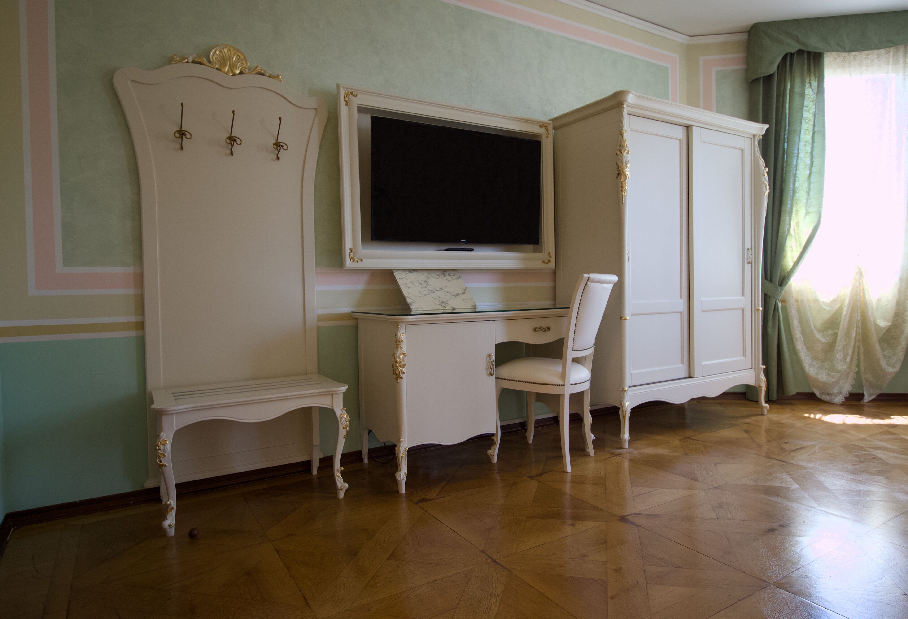 junior suite, 1 king bed, ensuite, garden view | 1 bedroom, premium bedding, minibar, in-room safe