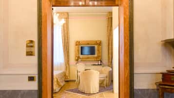 1 habitación, ropa de cama de alta calidad y minibar
