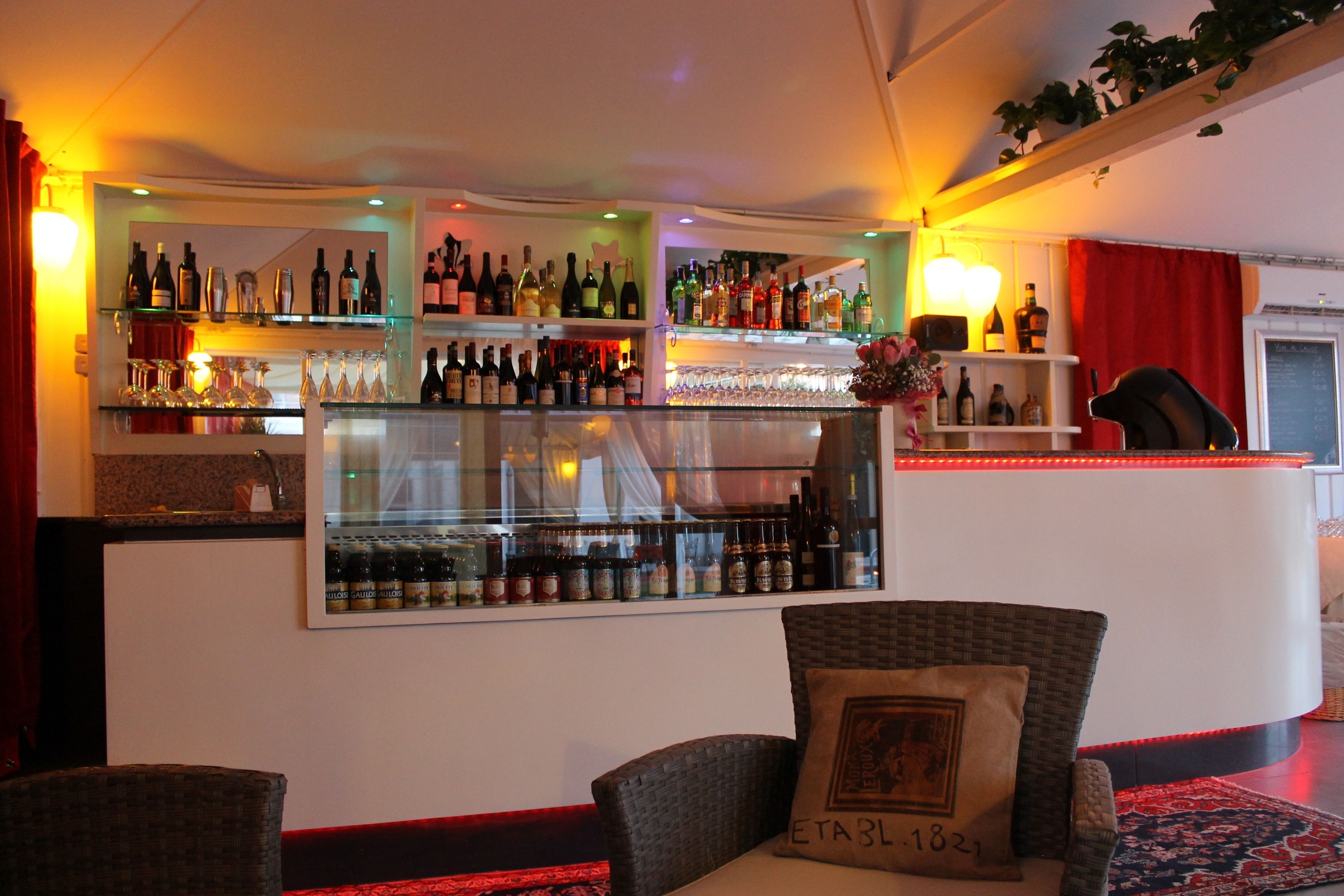 outdoor banquet area